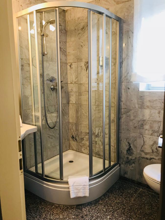 פורצהיים Kleines Hotel מראה חיצוני תמונה